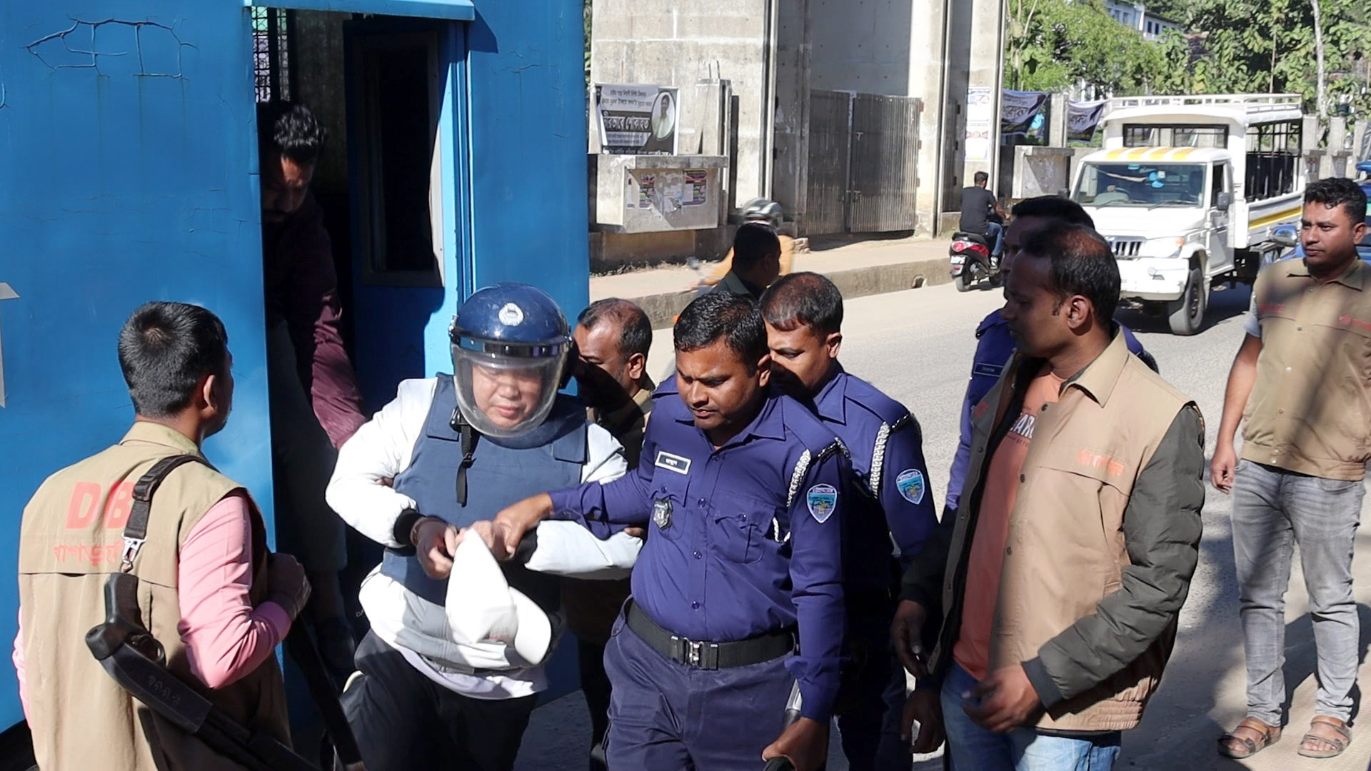 Oqituvchi bilan behayolik bilan jinsiy aloqa